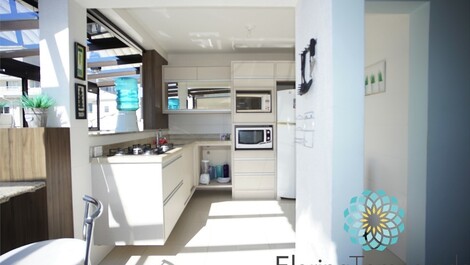 Ático con piscina privada, 4 dormitorios, cerca del mar.