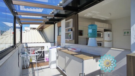 Ático con piscina privada, 4 dormitorios, cerca del mar.