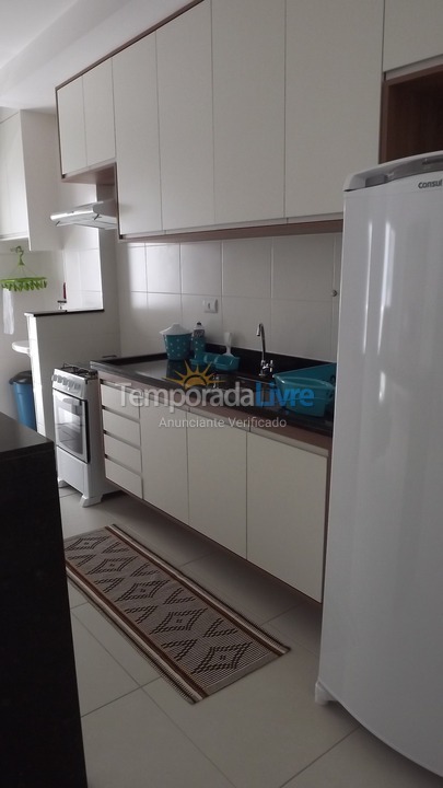 Apartamento para aluguel de temporada em Ubatuba (Praia das Toninhas)