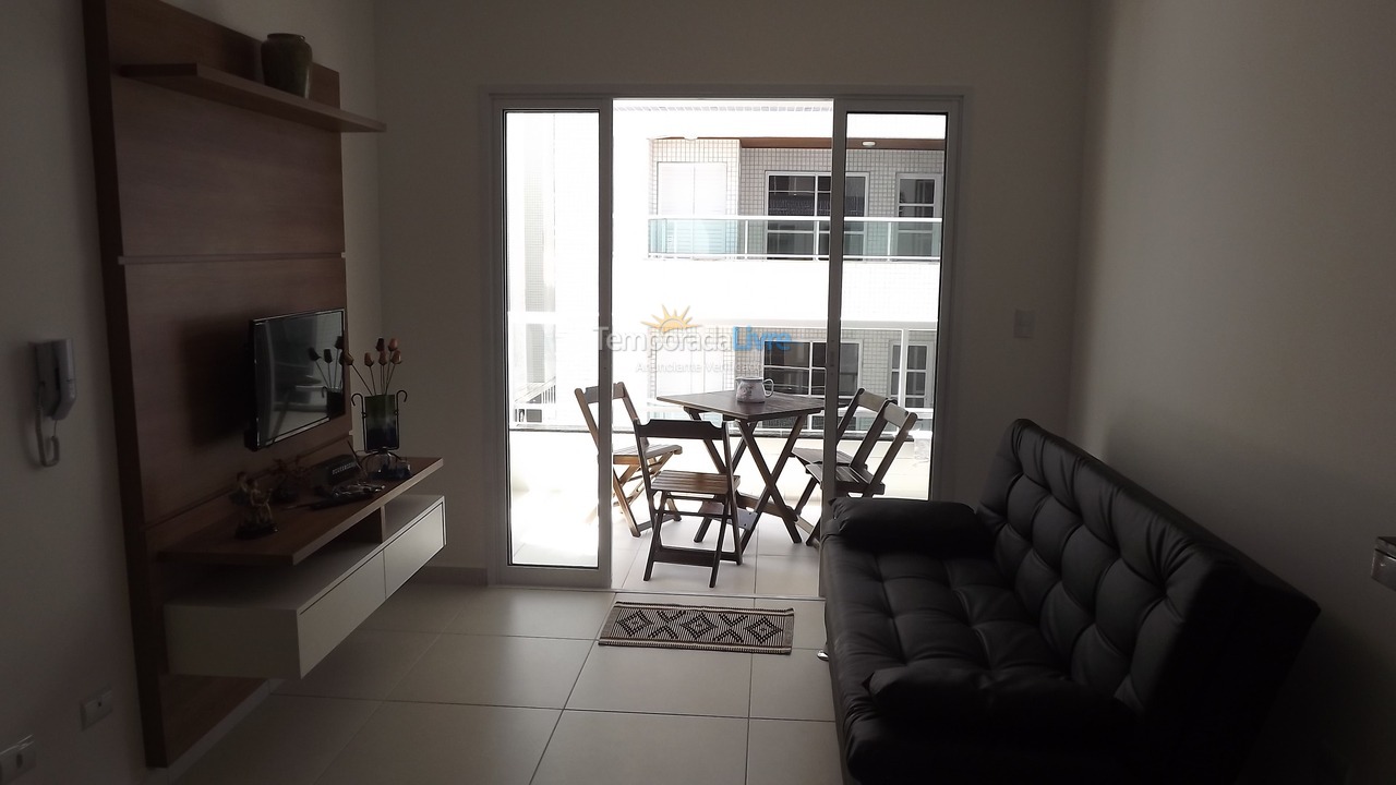 Apartamento para aluguel de temporada em Ubatuba (Praia das Toninhas)