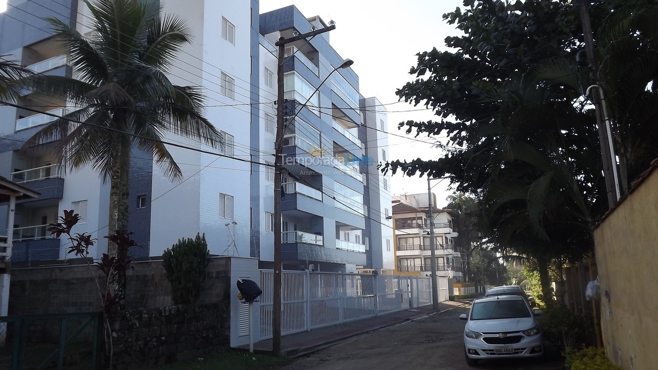 Apartamento para aluguel de temporada em Ubatuba (Praia das Toninhas)