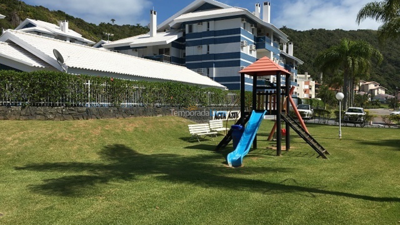 Apartamento para aluguel de temporada em Florianópolis (Praia Brava)