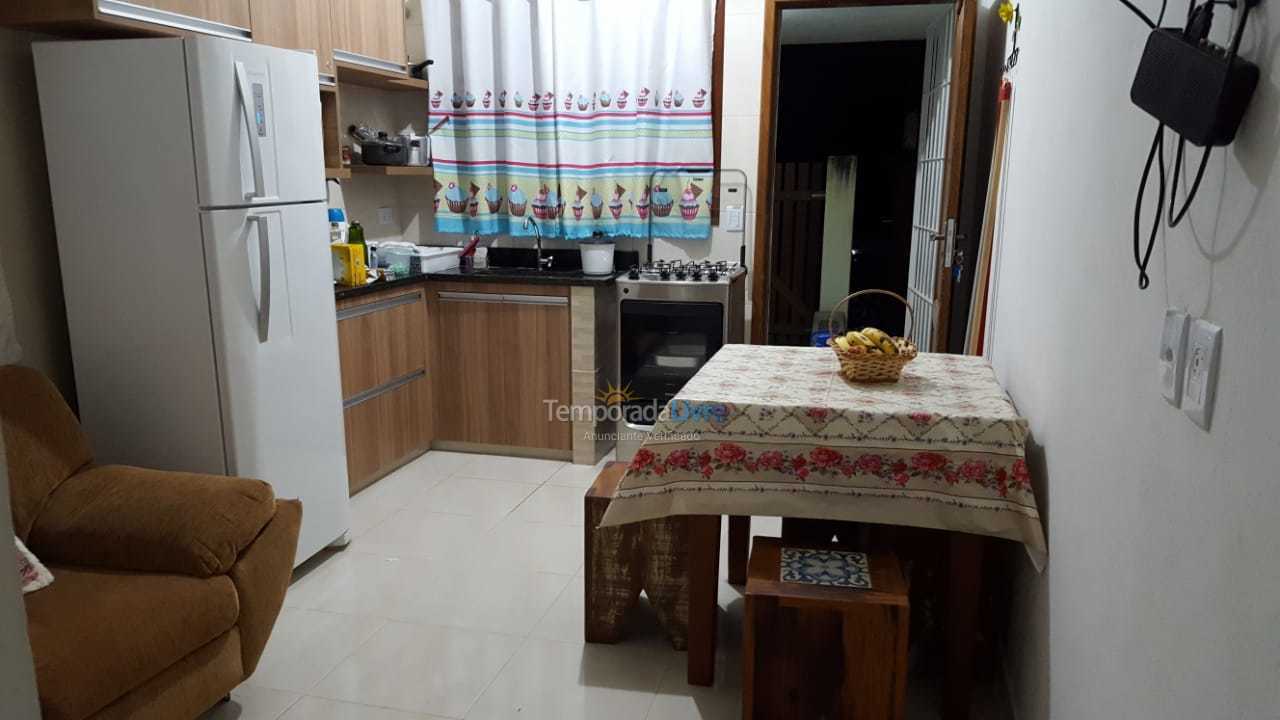 Casa para aluguel de temporada em Ubatuba (Maranduba)