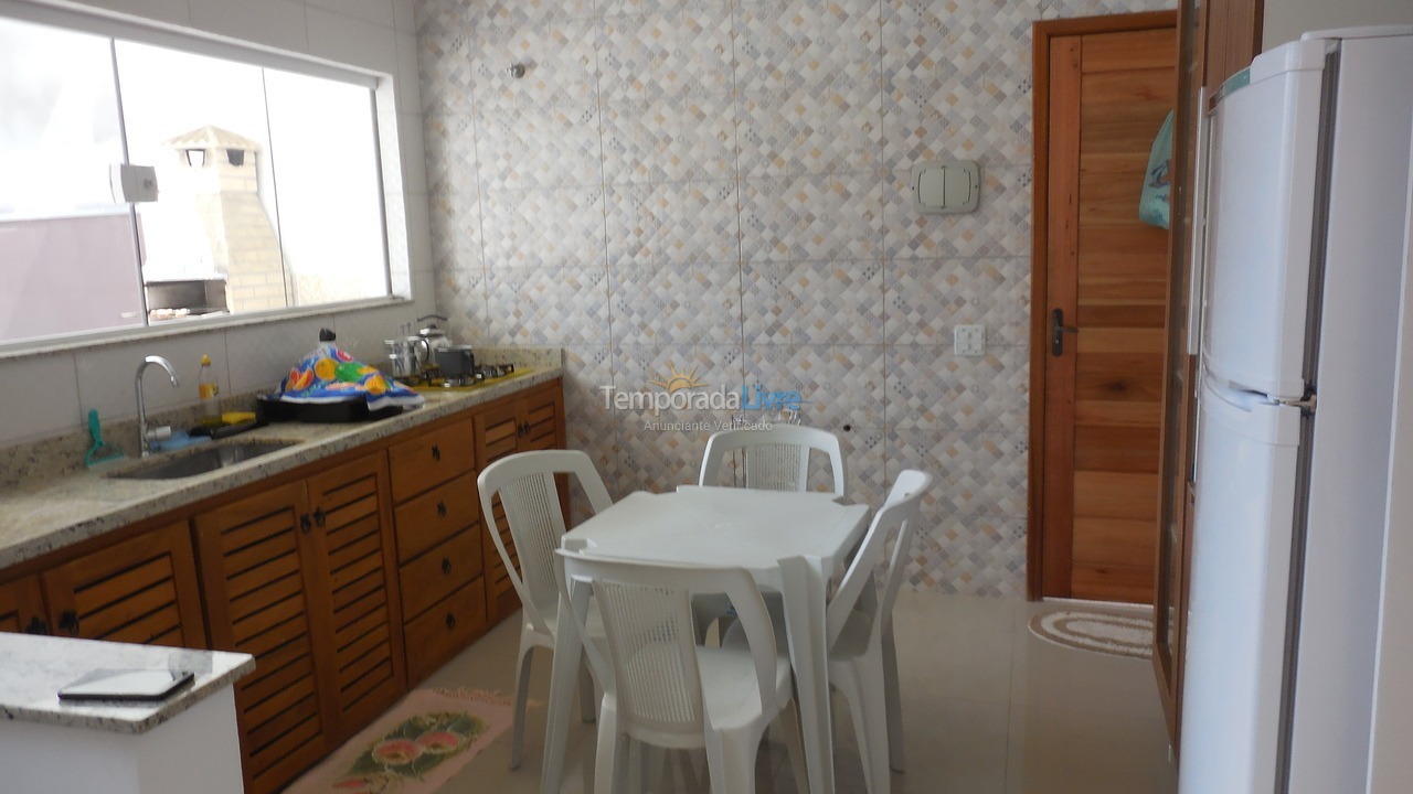 Casa para alquiler de vacaciones em Caraguatatuba (Massaguaçu)