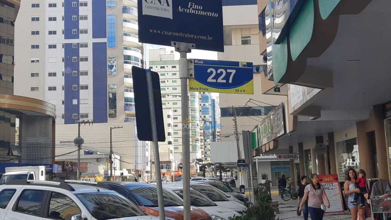 Apartamento para alquiler de vacaciones em Itapema (Meia Praia)