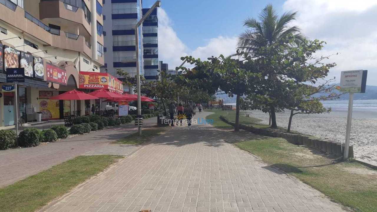 Apartamento para alquiler de vacaciones em Itapema (Meia Praia)