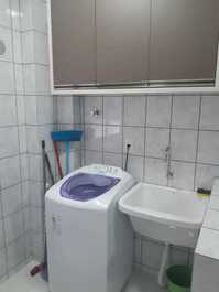 Apartamento de 3 dormitorios con aire acondicionado en primera línea de playa en el corazón de Meia Praia.