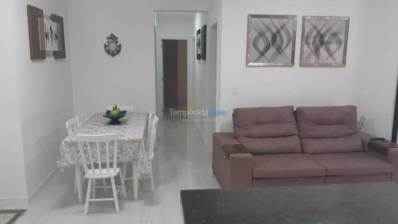 Apartamento para alquiler de vacaciones em Itapema (Meia Praia)