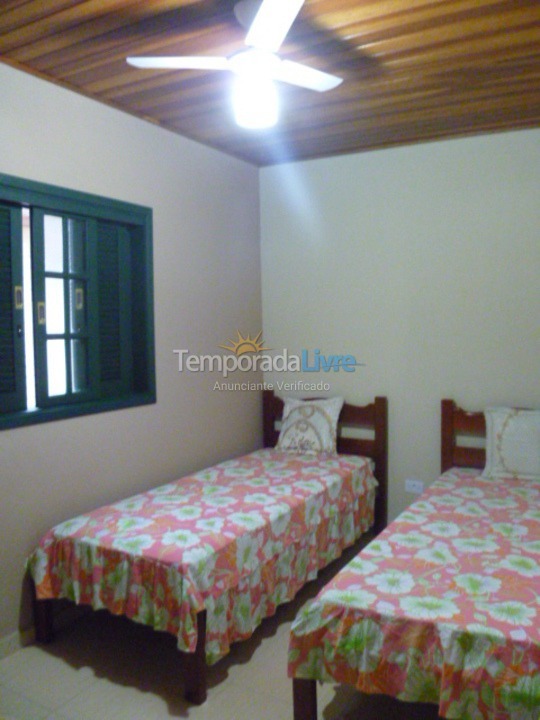 Casa para alquiler de vacaciones em Ubatuba (Enseada)