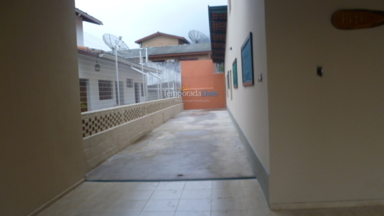 Casa para alquiler de vacaciones em Ubatuba (Enseada)