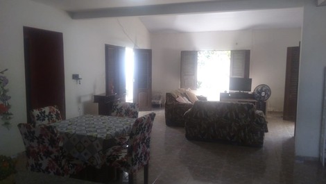 Aluga-se casa grande com piscina em Barreirinhas - MA (Lençóis)