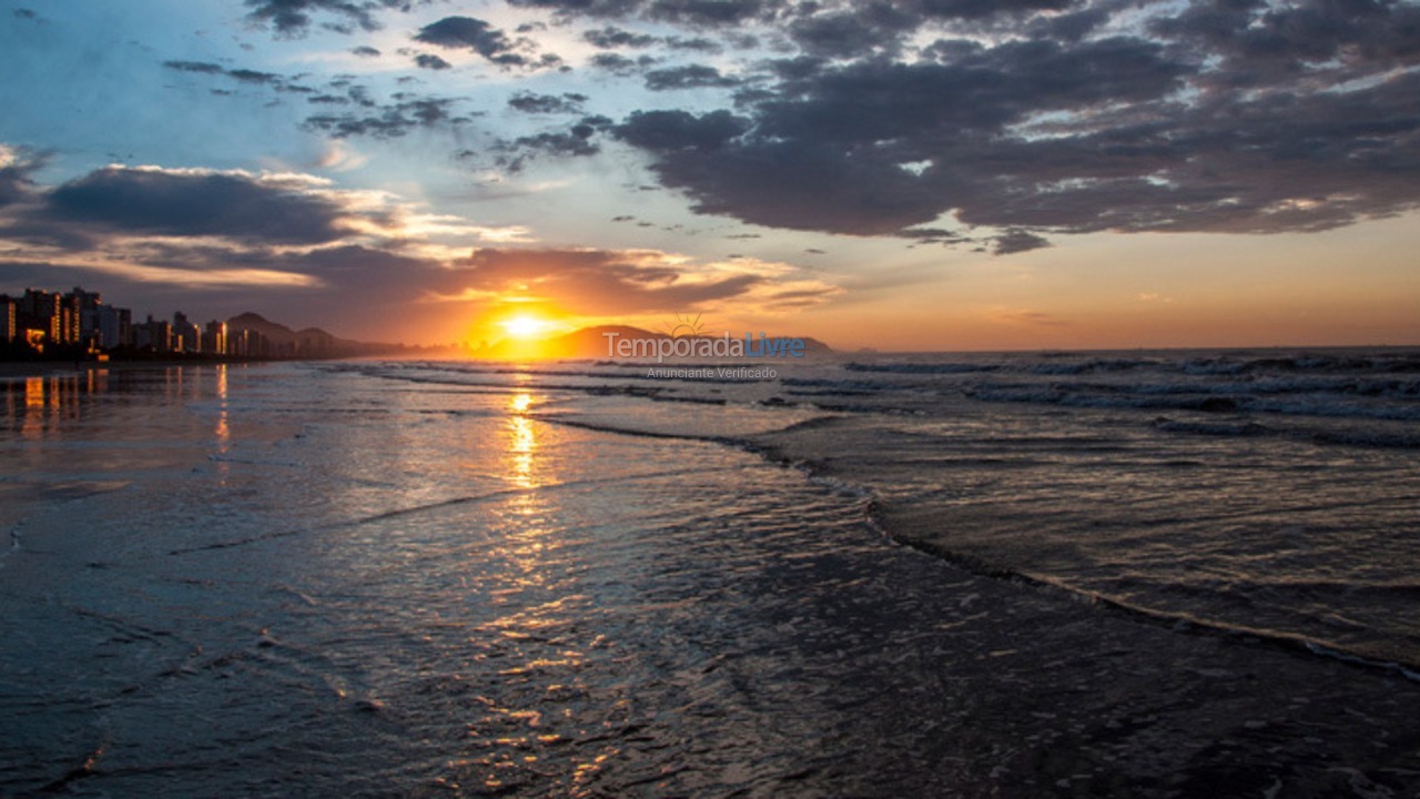 Apartamento para aluguel de temporada em Praia Grande (Aviação)