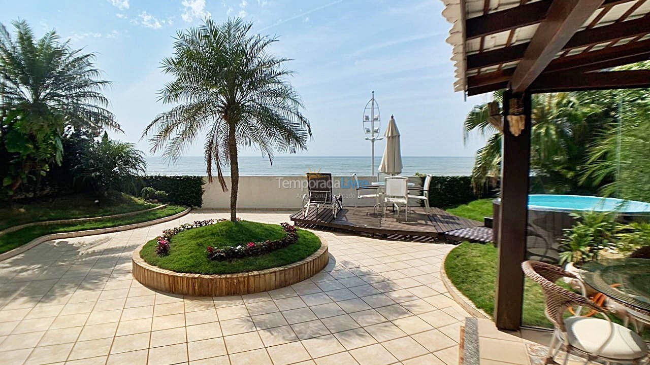 Apartamento para alquiler de vacaciones em Balneário Camboriú (Praia Central)