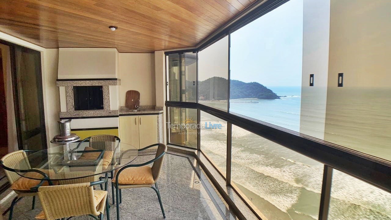 Apartment for vacation rental in Balneário Camboriú (Praia Central)