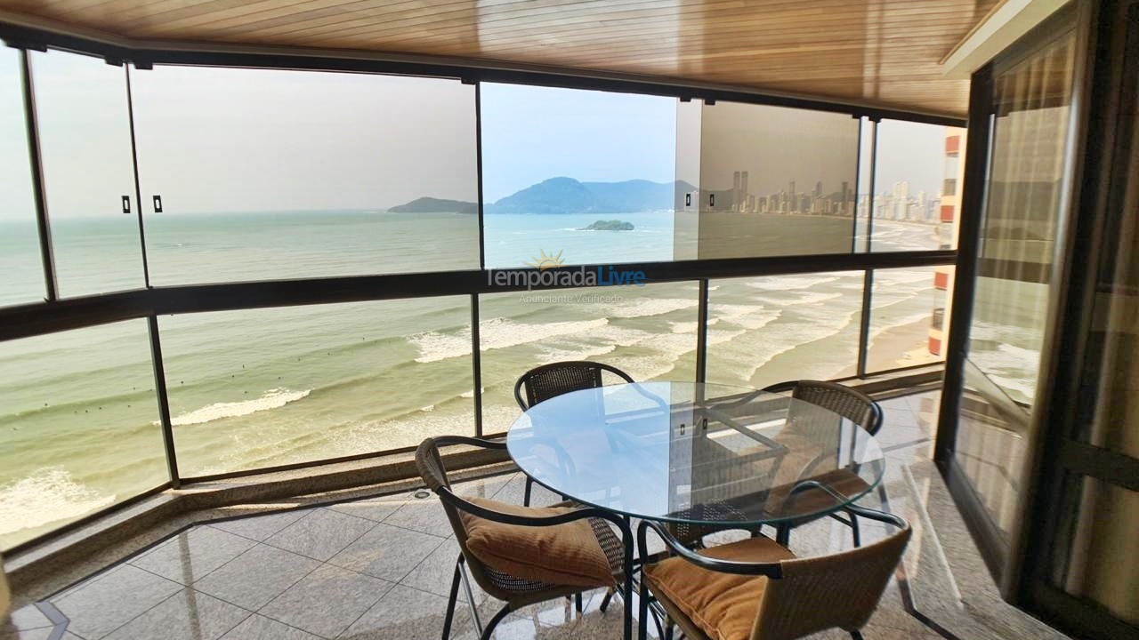 Apartment for vacation rental in Balneário Camboriú (Praia Central)