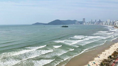 Ed. Beach Tower 04 bedrooms sea front Balneário Camboriú