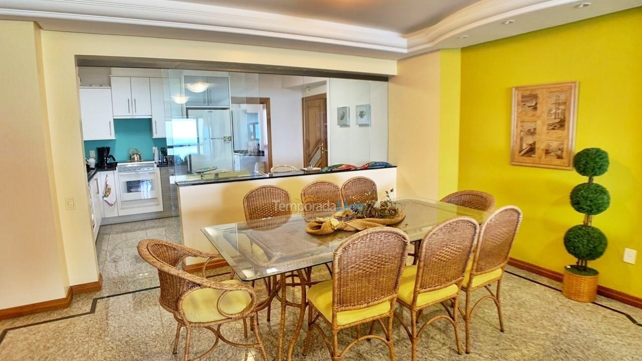 Apartment for vacation rental in Balneário Camboriú (Praia Central)