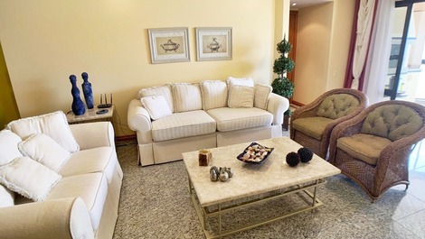 Ed. Beach Tower 04 bedrooms sea front Balneário Camboriú