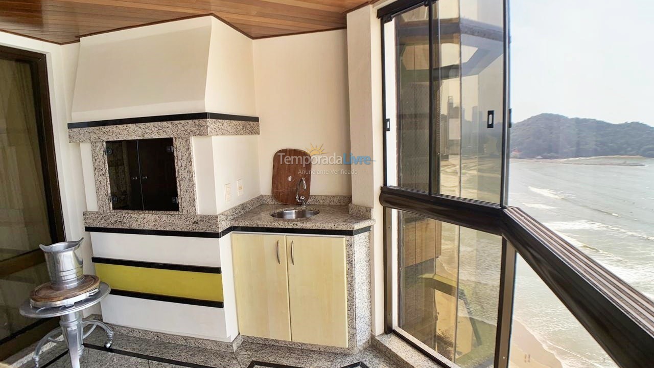 Apartment for vacation rental in Balneário Camboriú (Praia Central)