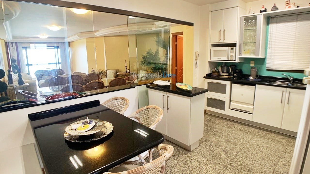 Apartment for vacation rental in Balneário Camboriú (Praia Central)