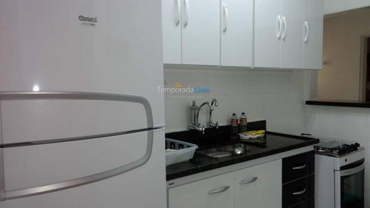 Apartamento para aluguel de temporada em Guarujá (Pitangueiras)