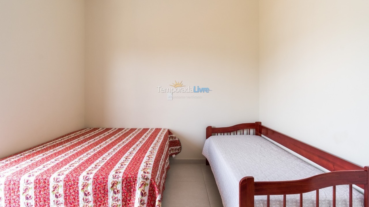 Apartamento para alquiler de vacaciones em Ubatuba (Praia das Toninhas)