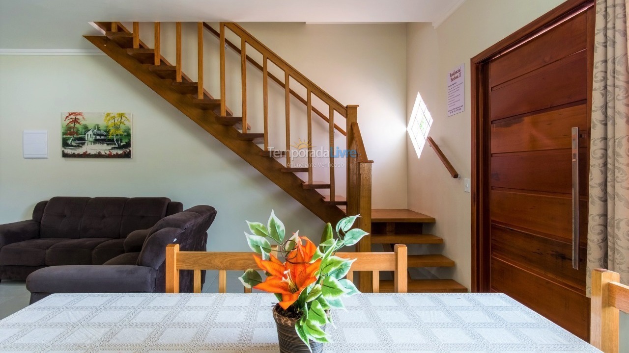 Apartamento para alquiler de vacaciones em Ubatuba (Praia das Toninhas)