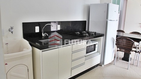 APARTMENT WITH SEA VIEW - MARISCAL, BOMBINHAS SC (LA107F)