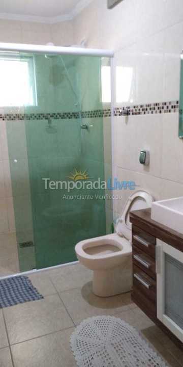 Apartamento para aluguel de temporada em Mongaguá (Centro)