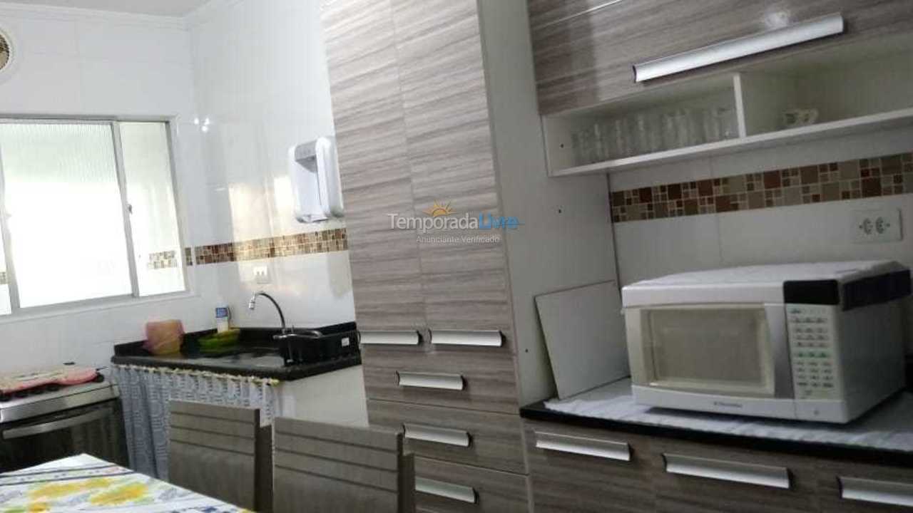 Apartamento para aluguel de temporada em Mongaguá (Centro)