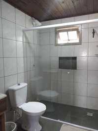 House in Praia do Rosa 03 rooms, 300 mts from the center!