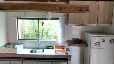 House in Praia do Rosa 03 rooms, 300 mts from the center!