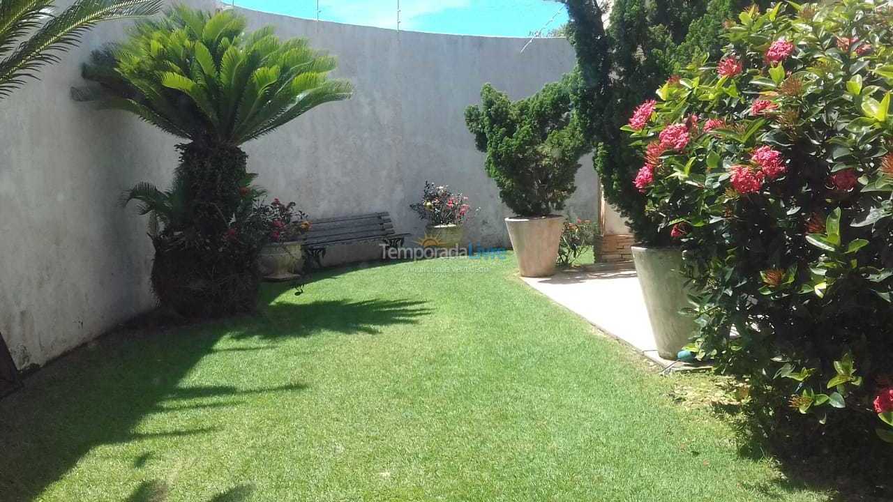 Casa para aluguel de temporada em Cabo Frio (Peró)