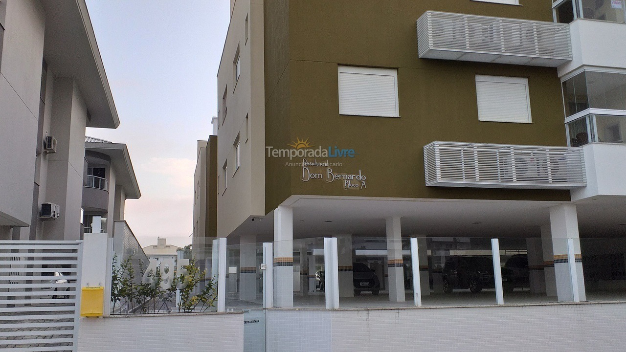 Apartamento para aluguel de temporada em Florianopolis (Praia dos Ingleses)