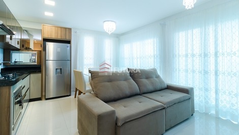 COVERAGE WITH SEA VIEW - MARISCAL, BOMBINHAS SC (LA125F)