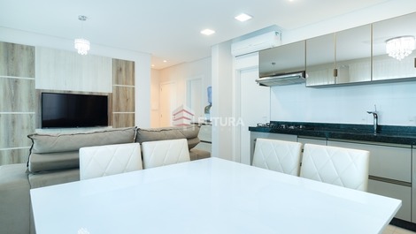 COVERAGE WITH SEA VIEW - MARISCAL, BOMBINHAS SC (LA125F)