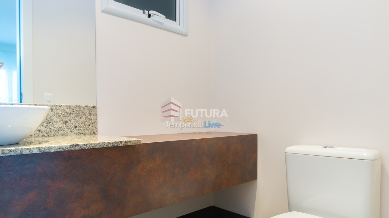 Apartment for vacation rental in Bombinhas (Mariscal)