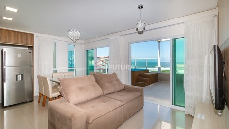 COVERAGE WITH SEA VIEW - MARISCAL, BOMBINHAS SC (LA125F)