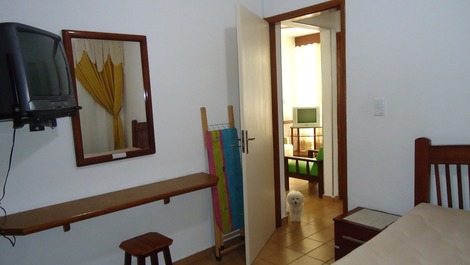 Apartamento Ubatuba - Praia Grande - 2 dormitorios a una cuadra del mar.