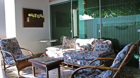 TOWNHOUSE WITH POOL SEASON RENTAL MARISCAL BOMBINHAS SC LC001EF