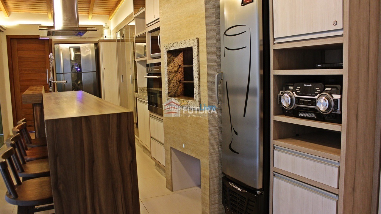 House for vacation rental in Bombinhas (Mariscal)