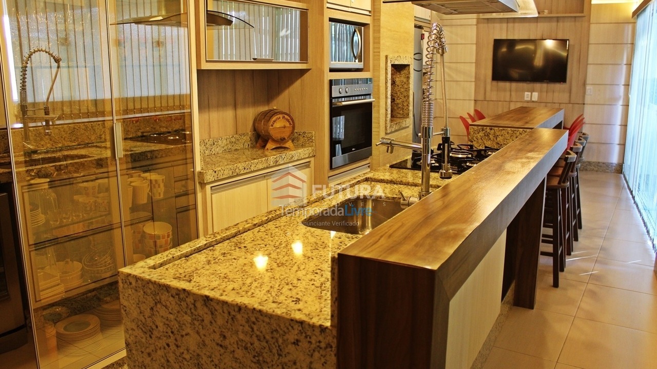 House for vacation rental in Bombinhas (Mariscal)