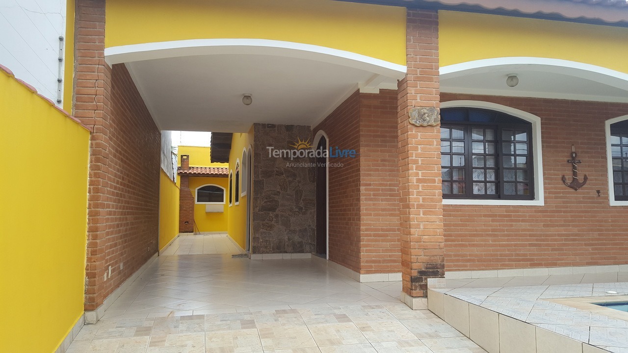 House for vacation rental in Peruíbe (Jardim Star)