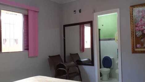 Suíte com cama de casal