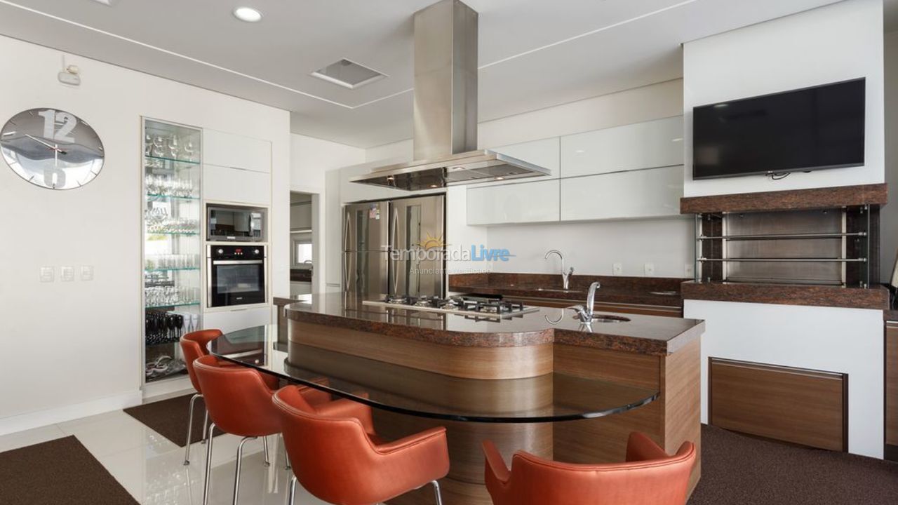 House for vacation rental in Florianopolis (Jurerê Internacional)