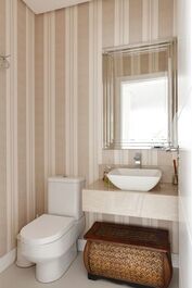 PERFECT FAMILY VACATION 16 PEOPLE JURERÊ INTERNATIONAL POOL