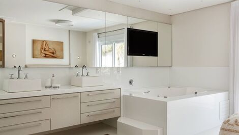 PERFECT FAMILY VACATION 16 PEOPLE JURERÊ INTERNATIONAL POOL