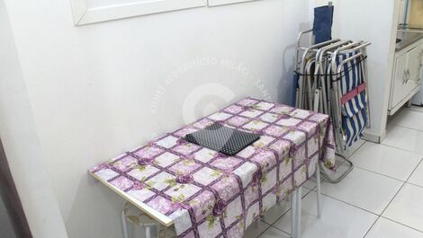 Cadeiras e guada sol para utilização dos hóspedes