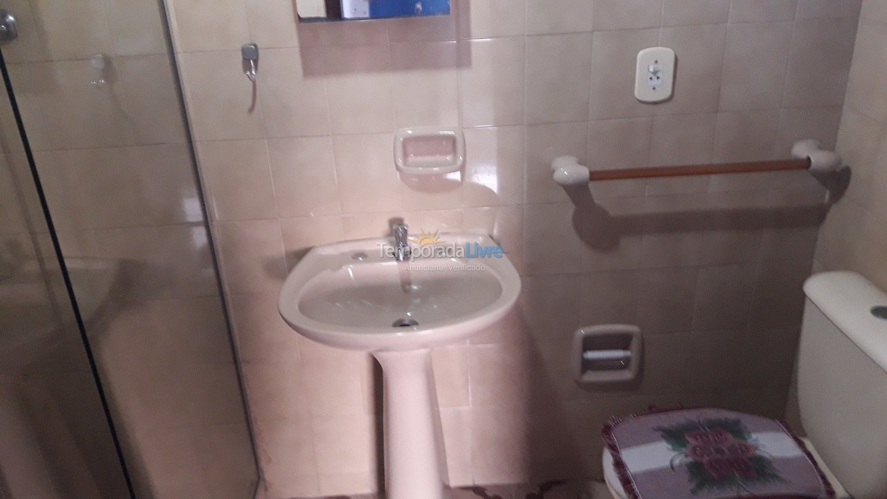 Casa para aluguel de temporada em Cabo Frio (Peró)