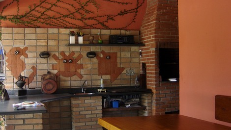 CASA ATÉ 12 PESSOAS SÃO SEBASTIÃO -MARESIAS